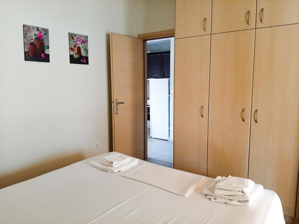 Canal Luxury Apartments Nea Poteidaia Dış mekan fotoğraf