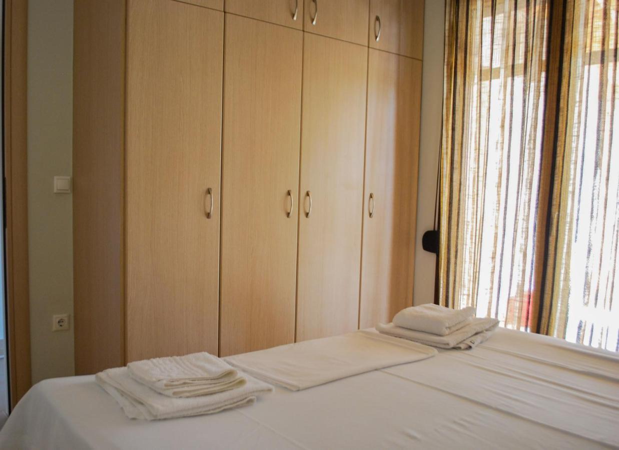 Canal Luxury Apartments Nea Poteidaia Dış mekan fotoğraf