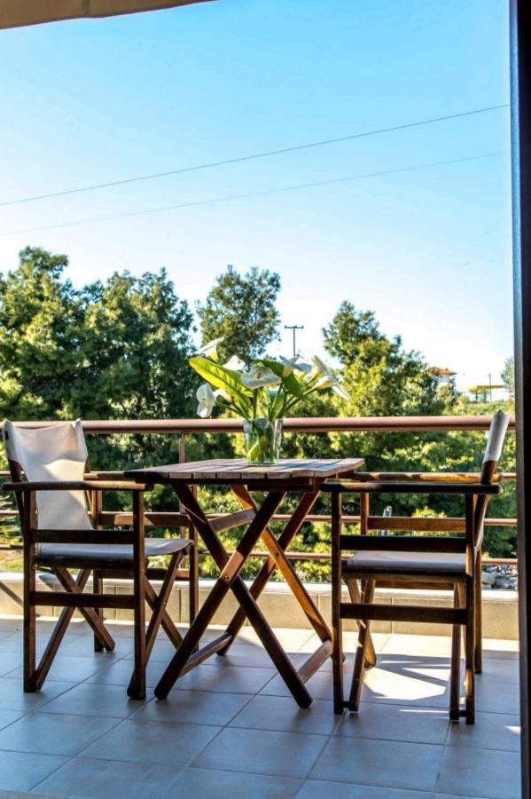 Canal Luxury Apartments Nea Poteidaia Dış mekan fotoğraf