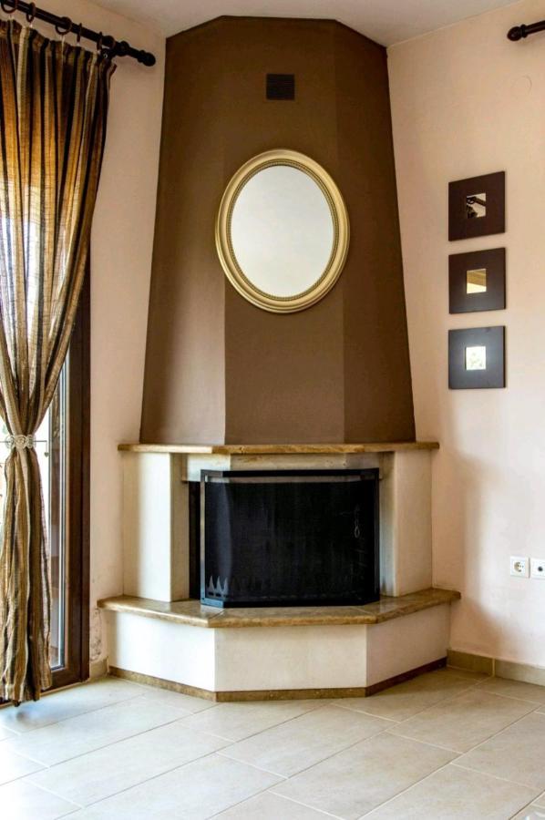 Canal Luxury Apartments Nea Poteidaia Dış mekan fotoğraf