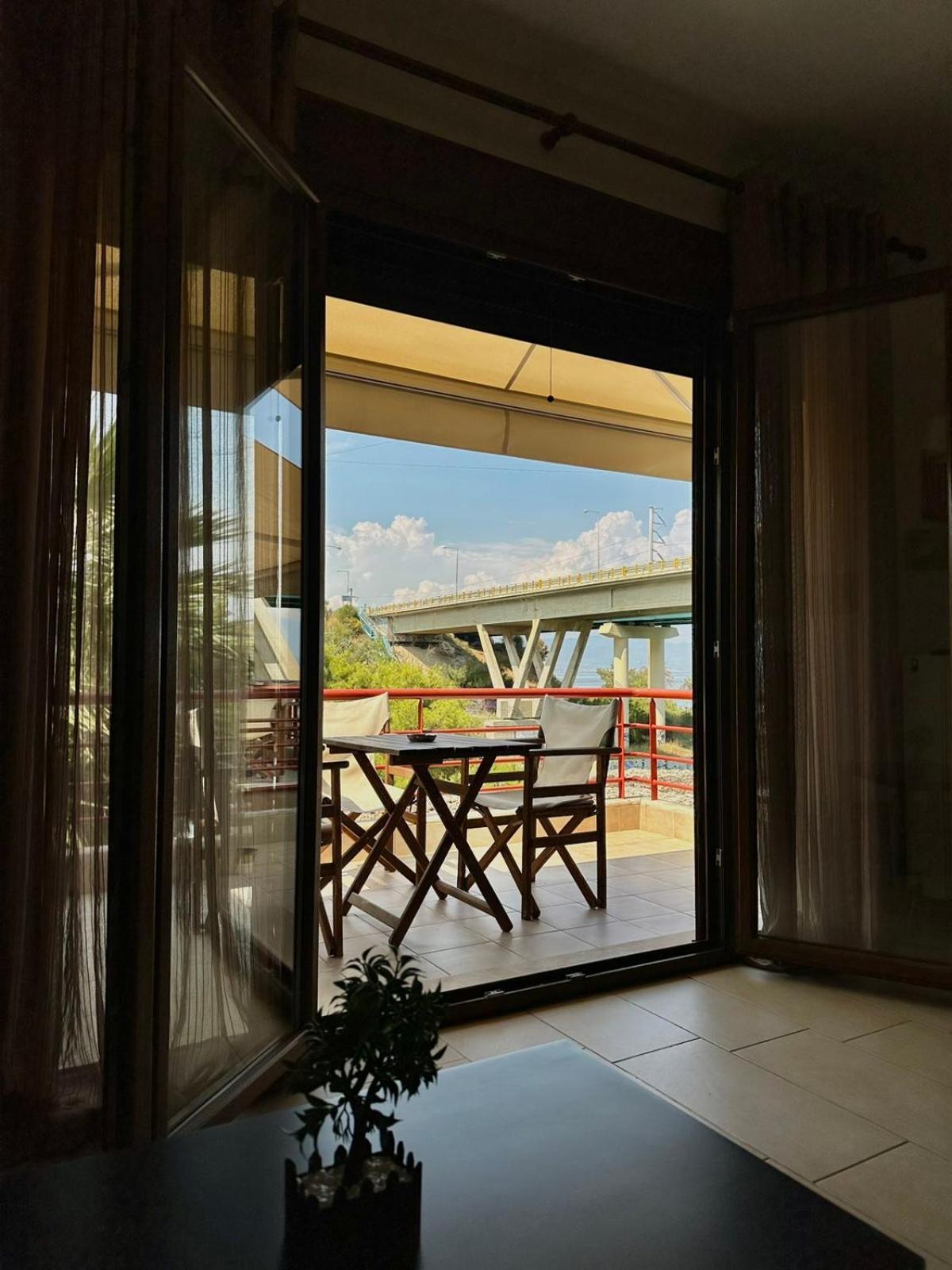 Canal Luxury Apartments Nea Poteidaia Dış mekan fotoğraf
