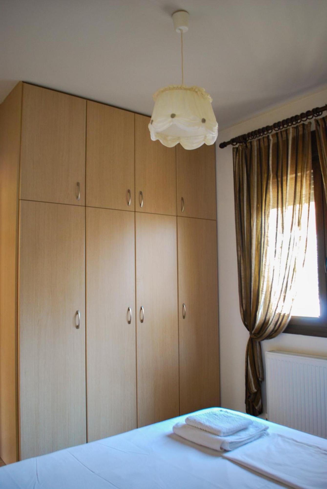 Canal Luxury Apartments Nea Poteidaia Dış mekan fotoğraf